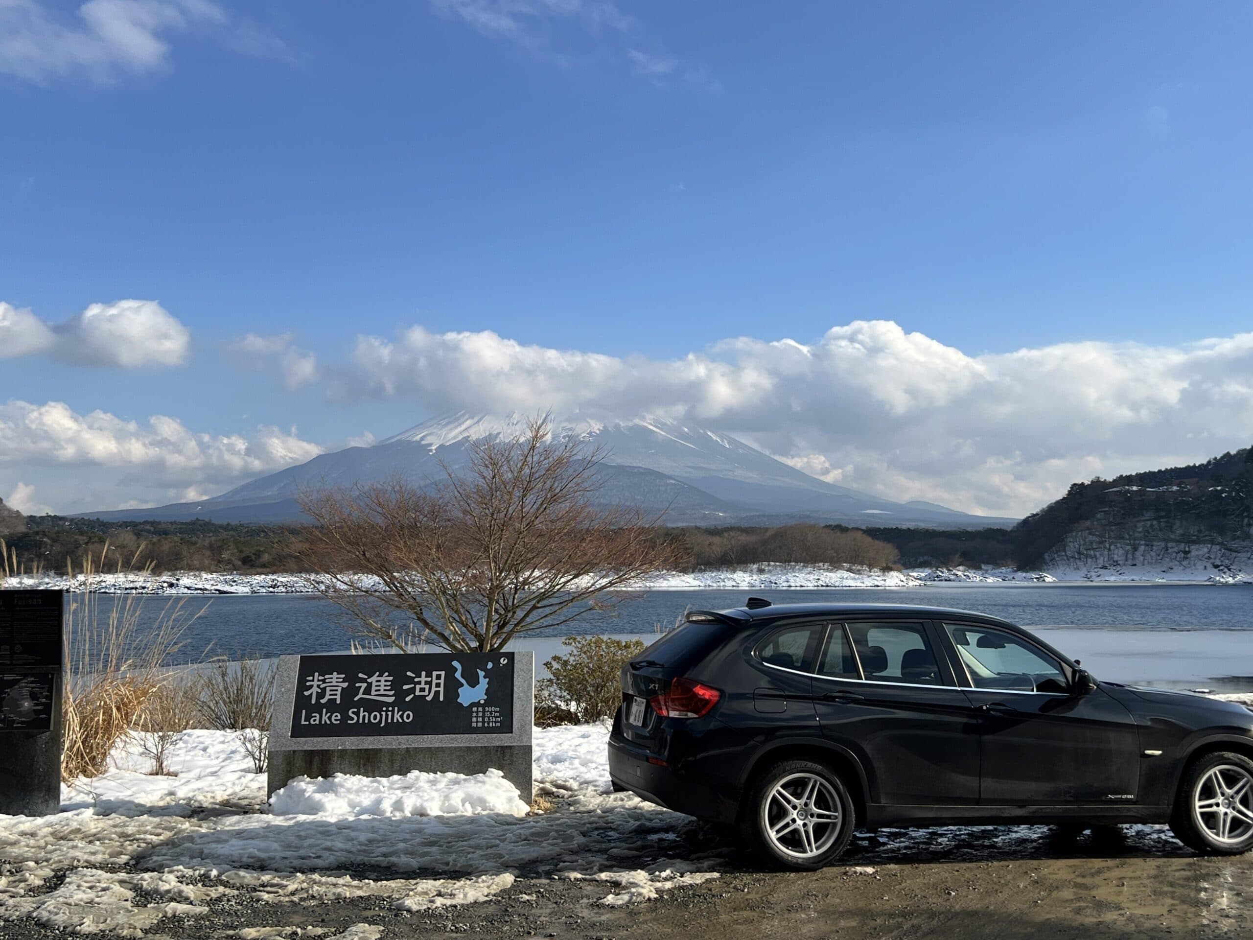 西湖と富士山