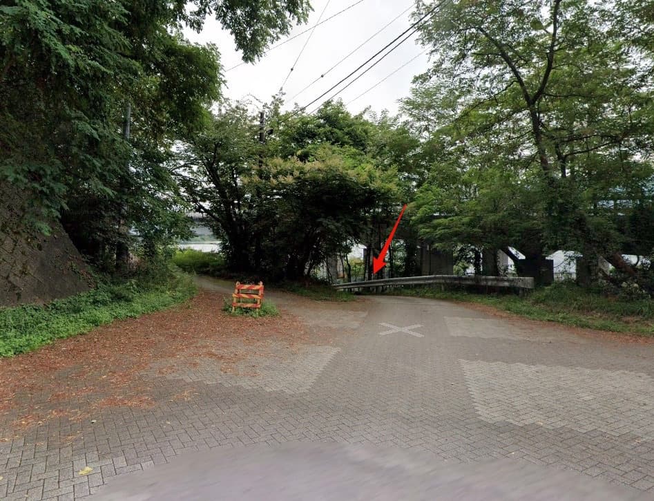 産屋ヶ崎への分岐点